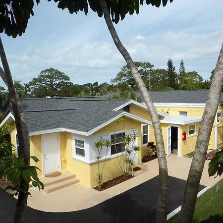 Englewood Bay Motel Luaran gambar