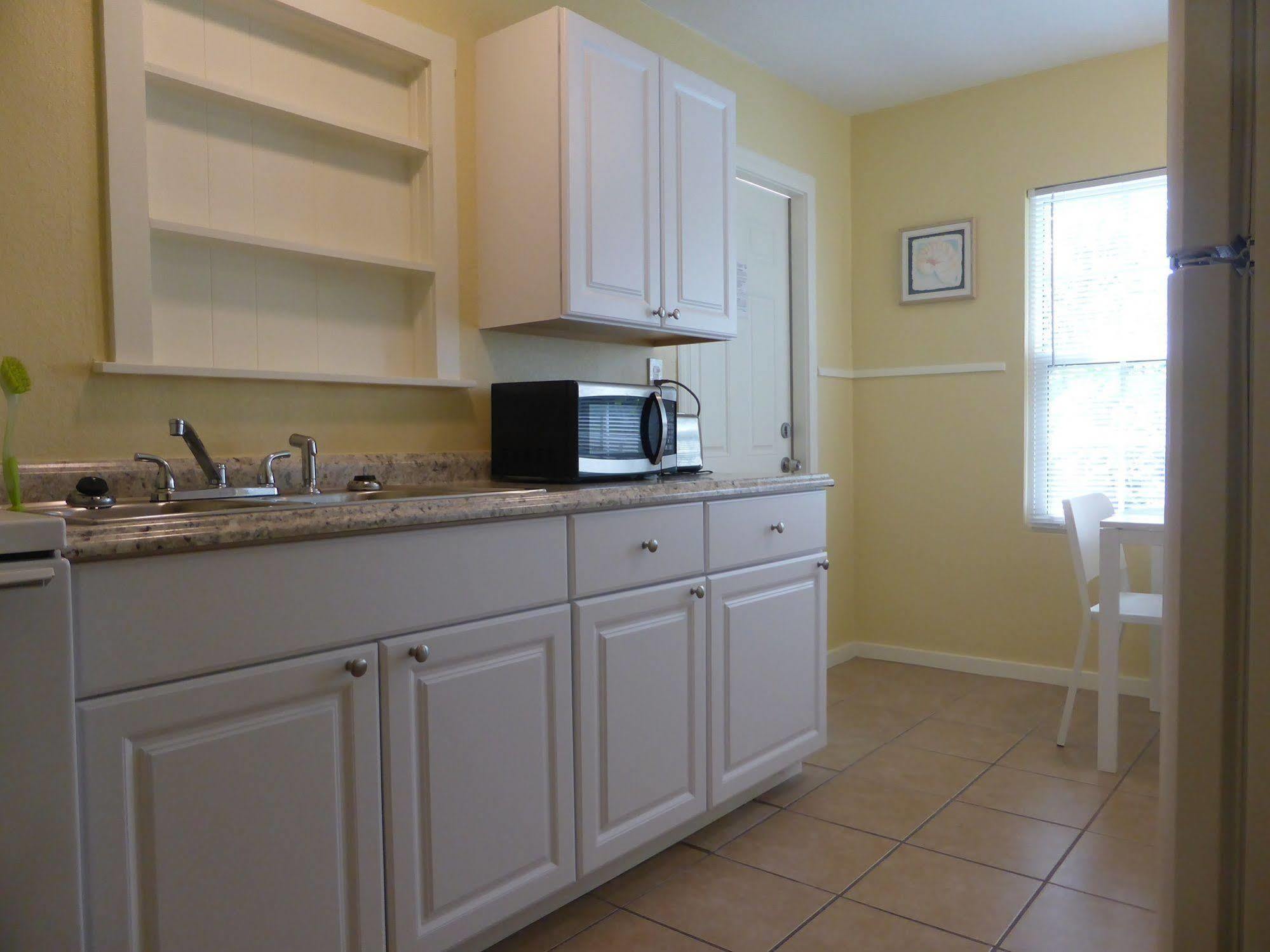 Englewood Bay Motel Luaran gambar